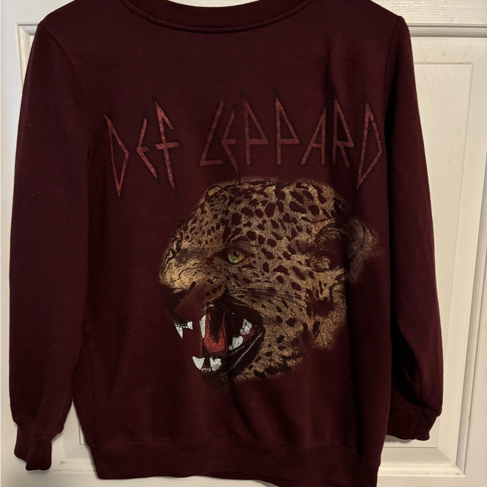 Target Women’s Def Leopard Sweatshirt